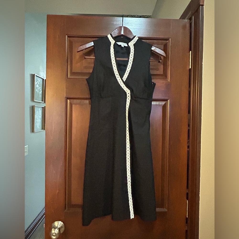 Trina Turk Black Linen Blend Dress Crochet Trim Sleeveless Size 2‎